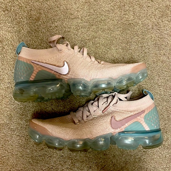 vapormax blush pink